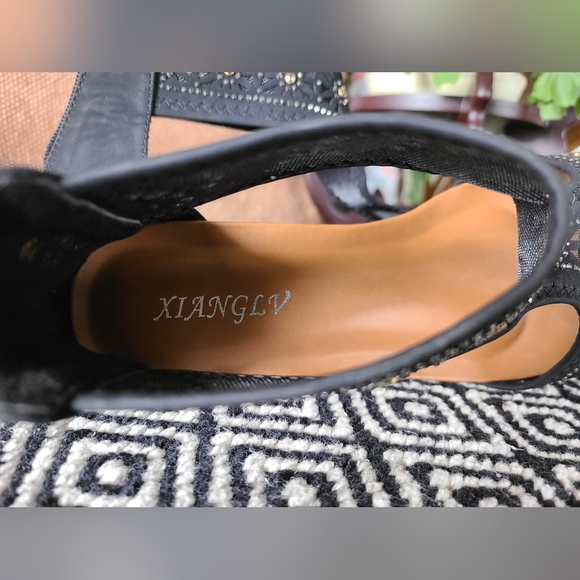 Cute Blue Sandles - Picture 7 of 12